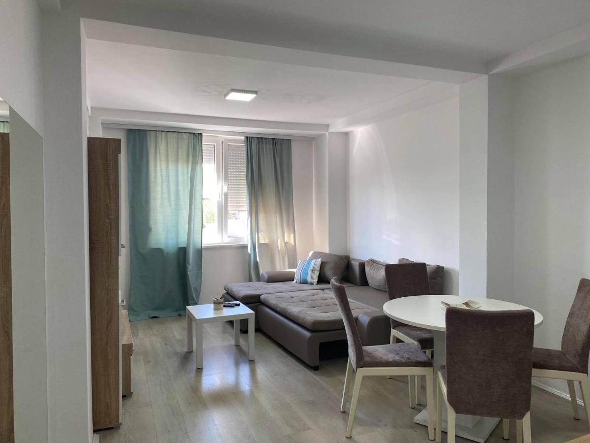 Rentster Apartment Kumanovo Ngoại thất bức ảnh