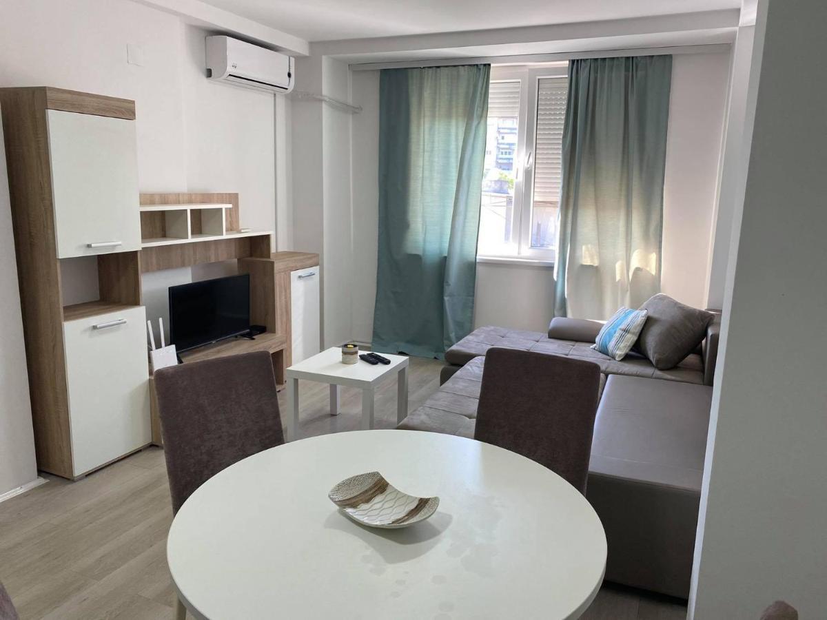 Rentster Apartment Kumanovo Ngoại thất bức ảnh