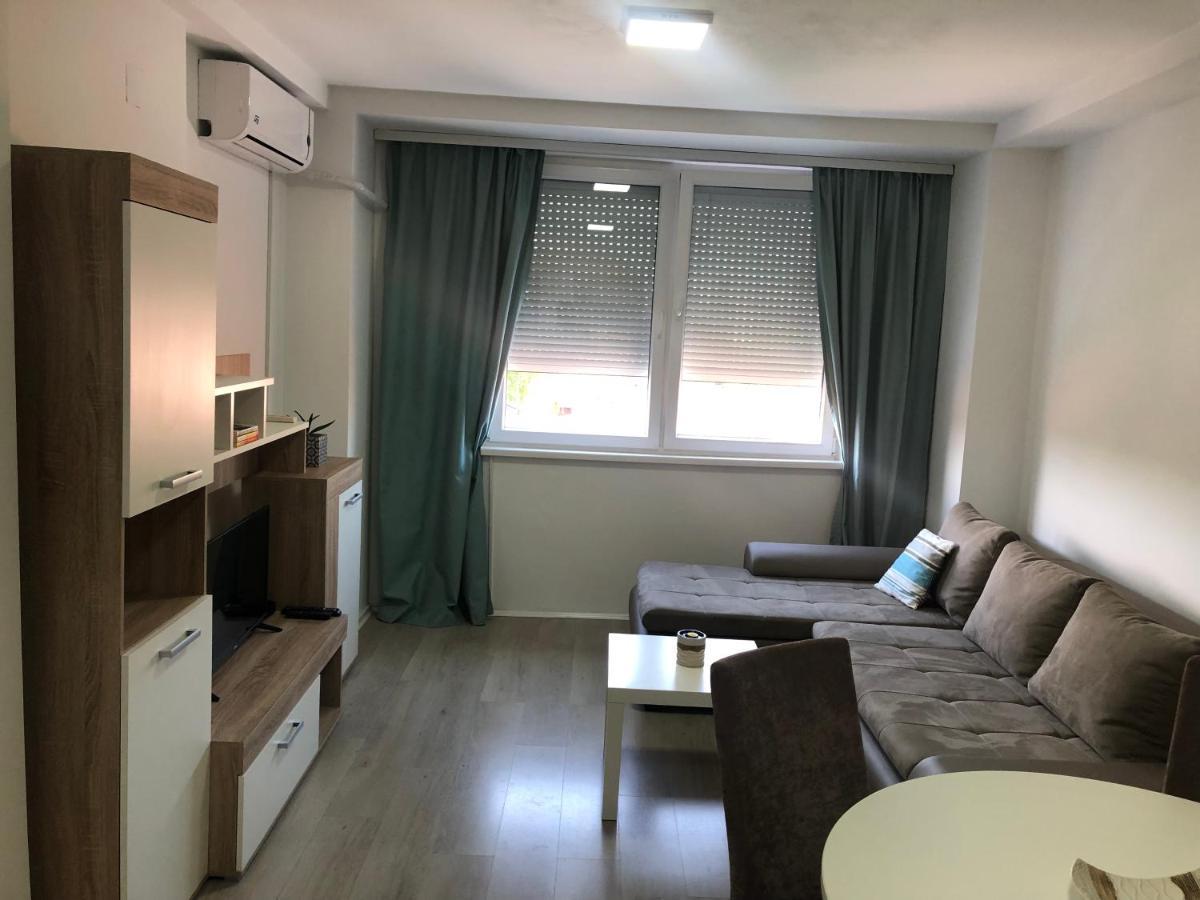 Rentster Apartment Kumanovo Ngoại thất bức ảnh